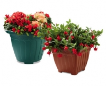 Self-Watering Patterned Pots