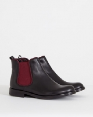 Carolyn Donnelly The Edit Leather Chelsea Boots