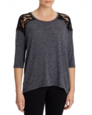 Long-Sleeved Lace Shoulder Top 18.00 €