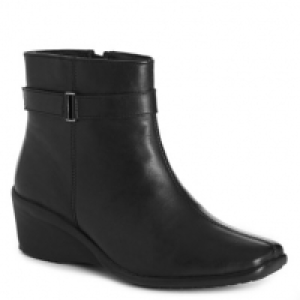 Comfort Bliss Leather Wedge Ankle Boots