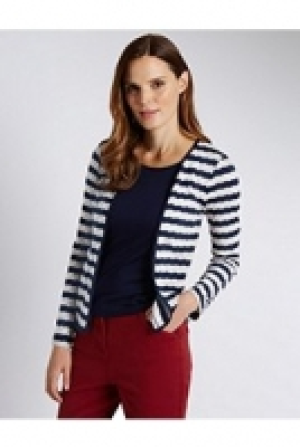 2-in-1 Striped Top 34.00 €