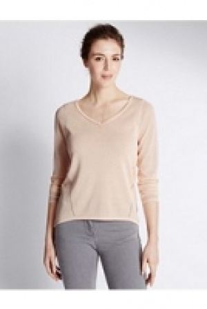 V-Neck Jumper 34.00 €