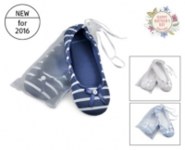 Ballerina Slippers in Organza Bag