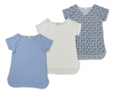 Short Sleeved V-Neck Top 9.99 €