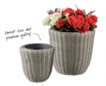 Rattan Effect Round Plant Containers