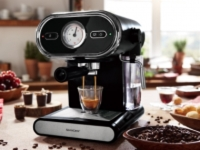 SILVERCREST KITCHEN TOOLS® 1100W Espresso Machine 69.99 €