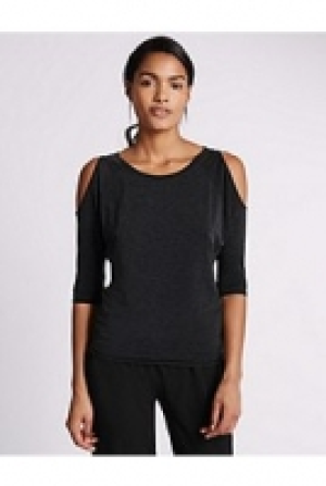 Cold Shoulder Top 27.00 €