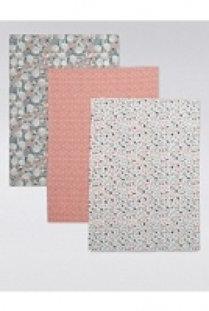 3 Assorted Tea Towels 17.00 €