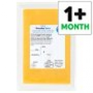 Tesco Everyday Value Mild Coloured Cheese Small 1.74&nbsp;&euro;