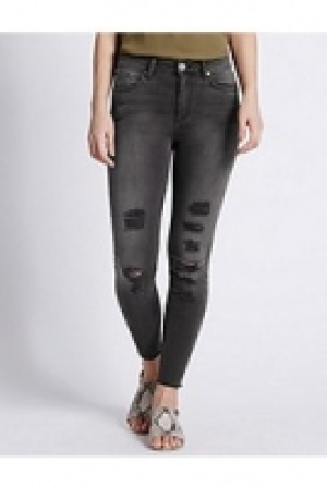 Ripped Skinny Jeans 15.99 €