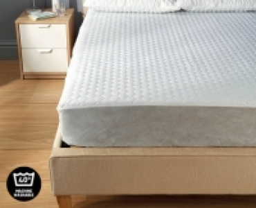 Mega Bounce Mattress Protector King 9.99 €