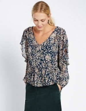 Cold Shoulder Blouse 40.00 €
