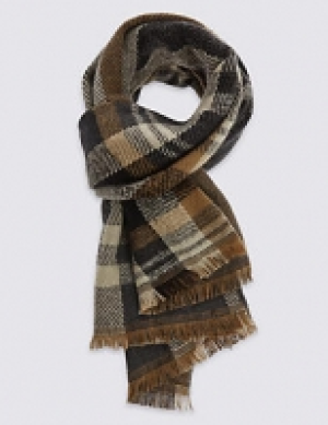 Checked Scarf 34.00 €