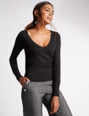 V Neck Jumper 24.00 €