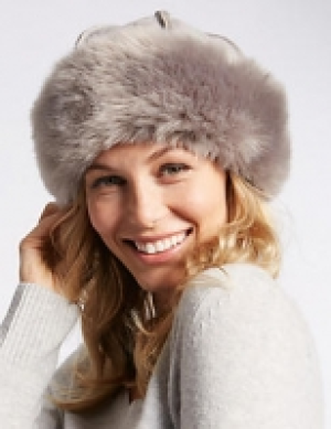 Faux Fur Hat 34.00&nbsp;&euro;