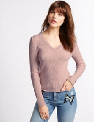 Textured V-Neck Jumper 22.00 €