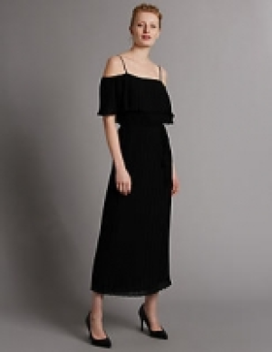 Pleated Maxi Dress 109.00 €
