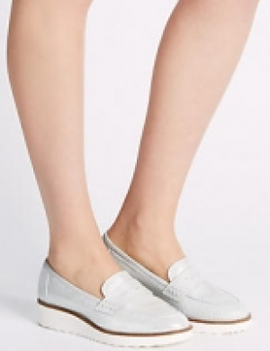 Leather Loafers 82.00 €