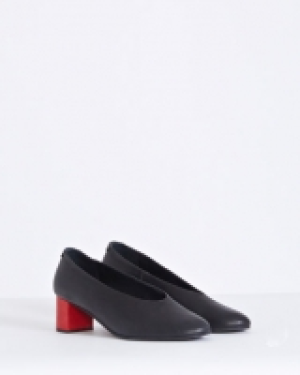 Carolyn Donnelly The Edit Leather Courts 129.00&nbsp;&euro;