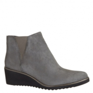 Suede Wedge Boots 50.00&nbsp;&euro;