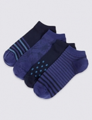 4 Pairs of Cotton Rich Socks 11.00 €