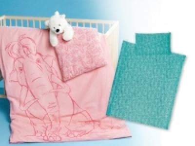 Toddler Character Reversible Bedding 11.99 €