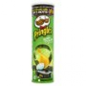 Tesco  Pringles Sour Cream And Onion 190G