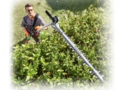 FLORABEST® 900W 2-in-1 Long-Reach Hedge Trimmer/Pruner 89.99 €