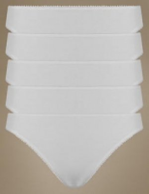 5 Pack Cotton Rich High Leg Knickers with New & Improved Fab 9.50 €