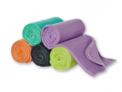 MERADISO® Knit Throw 3.99 €