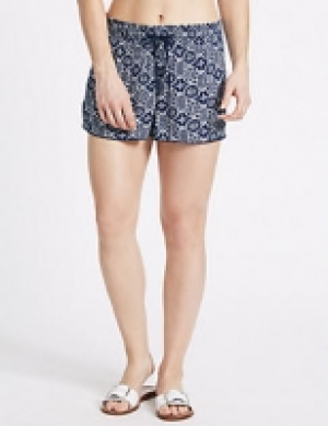 Tile Print Shorts 17.00 €