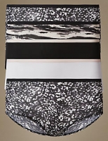 Marks and Spencer  5 Pack No VPL Low Rise Short Knickers