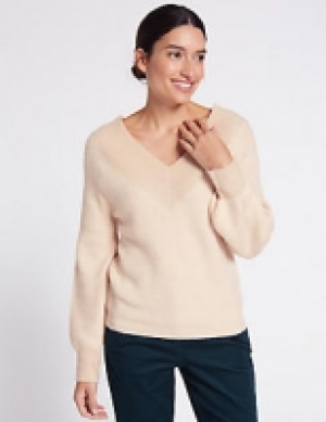 Textured V-Neck Jumper 47.50 €