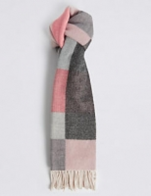 Checked Scarf 34.00 €