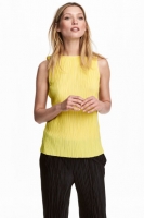 HM   Pleated top
