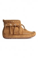 HM   Suede moccasin ankle boots