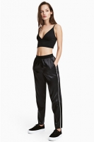 HM   Pull-on trousers