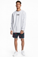 HM   Patterned sweatshirt shorts