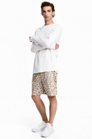 HM   Leopard-print shorts