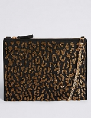Embellished Clutch Bag 42.00 €