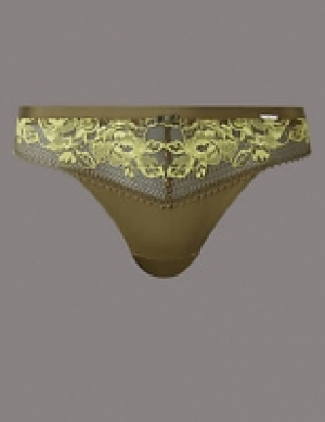 Floral Lace Thong 13.50 €