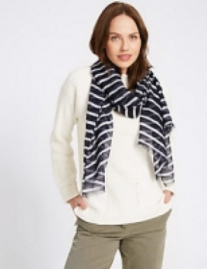 Striped Scarf 13.00 €