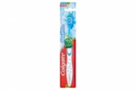 Max White Toothbrush Medium 2.00 €