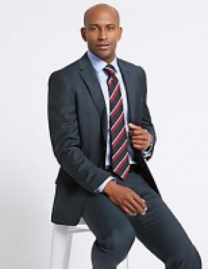 Navy Regular Fit Wool Suit 260.00 €