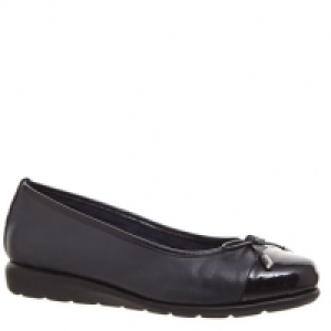 Leather Toe Cap Pump