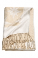 HM   Christmas-patterned blanket