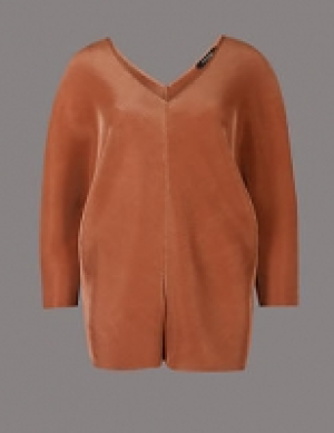 V-Neck Long Sleeve Top 35.00 €