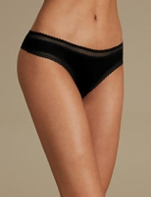 Lace Trim Thong 8.25 €