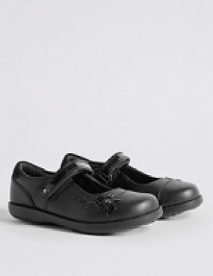 Kids School Shoes with Freshfeet (13 Small - 1 Large) 30.00 €