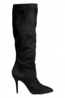 HM   High-heeled boots